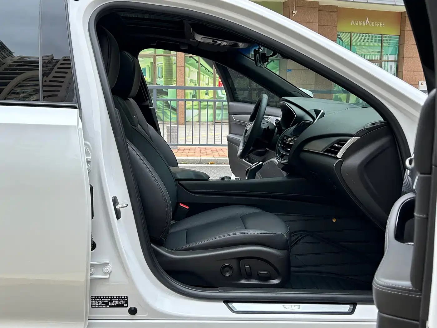 Cadillac CT5 2023 28T Prestige Style фото 9