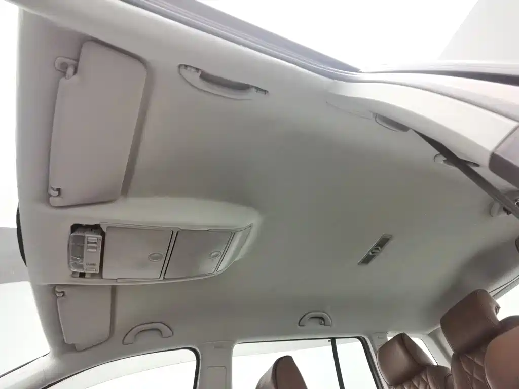 Photo 14 - Volkswagen Touran