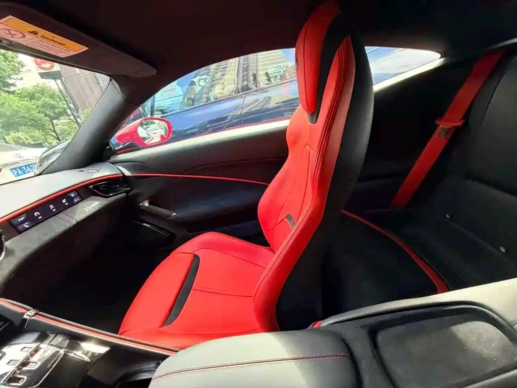 Ferrari Roma 2023 2020 3.9T V8