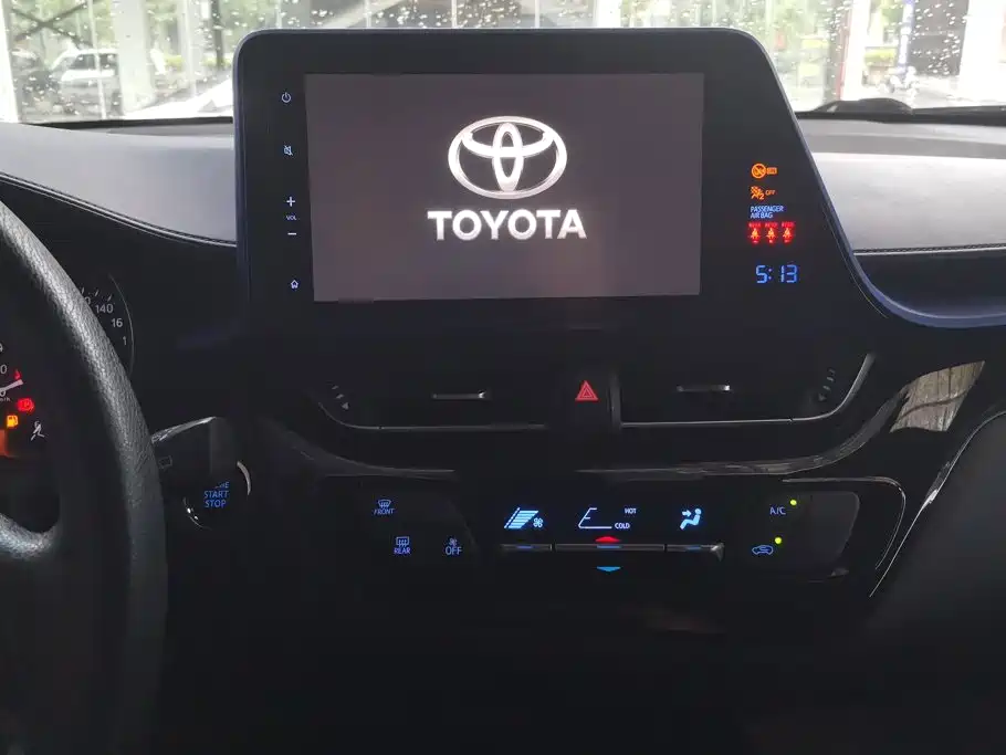 Toyota C-HR 2019 2018 2.0L Leading Edition China V