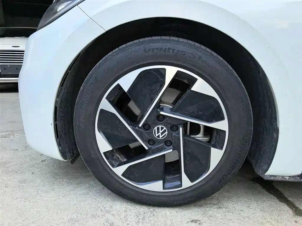 Volkswagen ID.3 2024 Pure Smart Edition фото 23