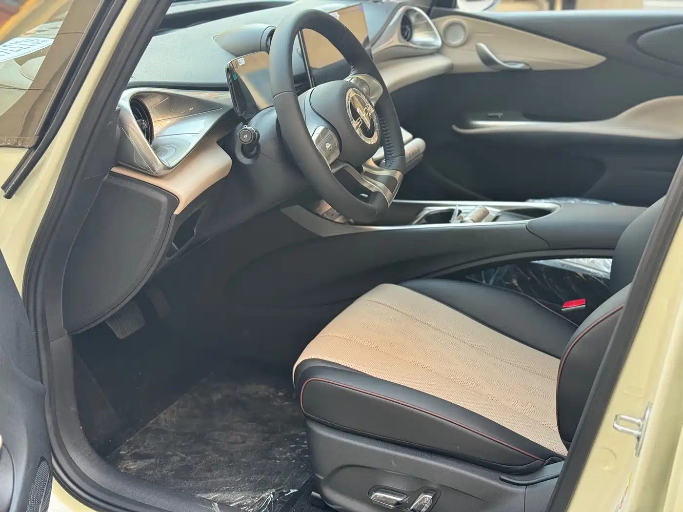 BYD Dolphin 2026 2025 420km Freedom Edition
