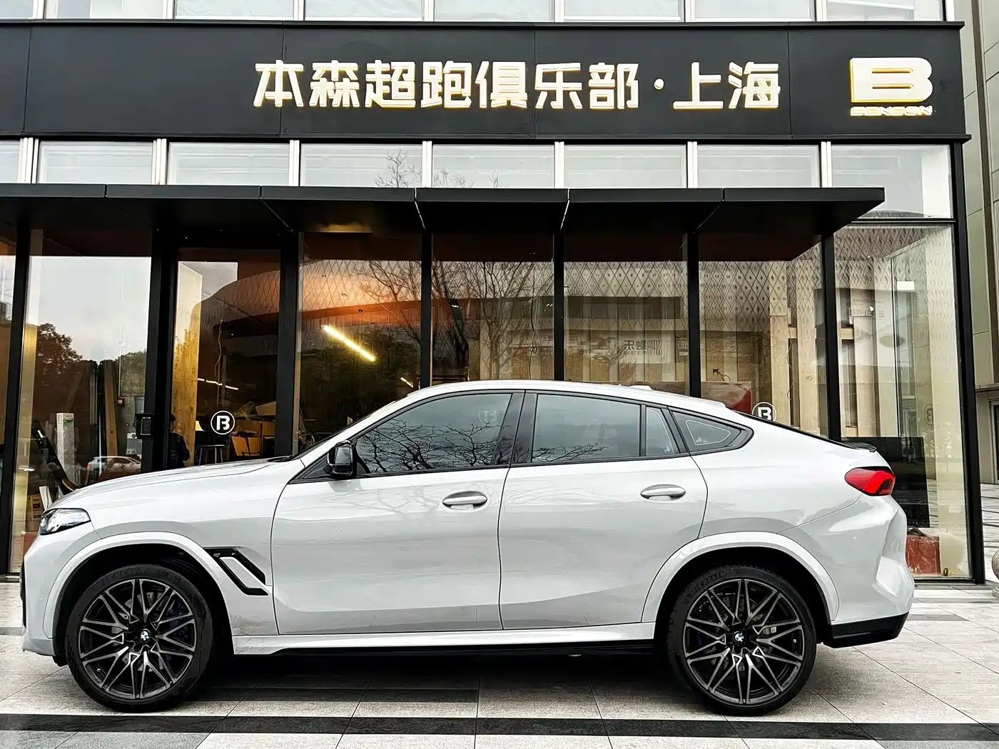 BMW X6 M 2023 Model X6 M Thunder Edition фото 3