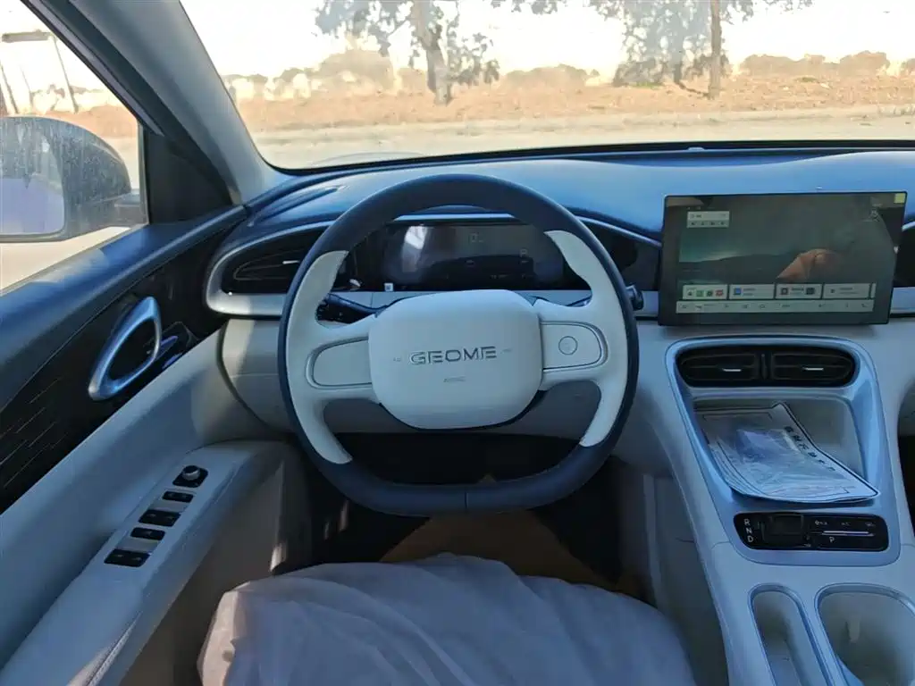 Geely Galaxy Starry Wish 2026 Edition 310km Youth Version фото 11
