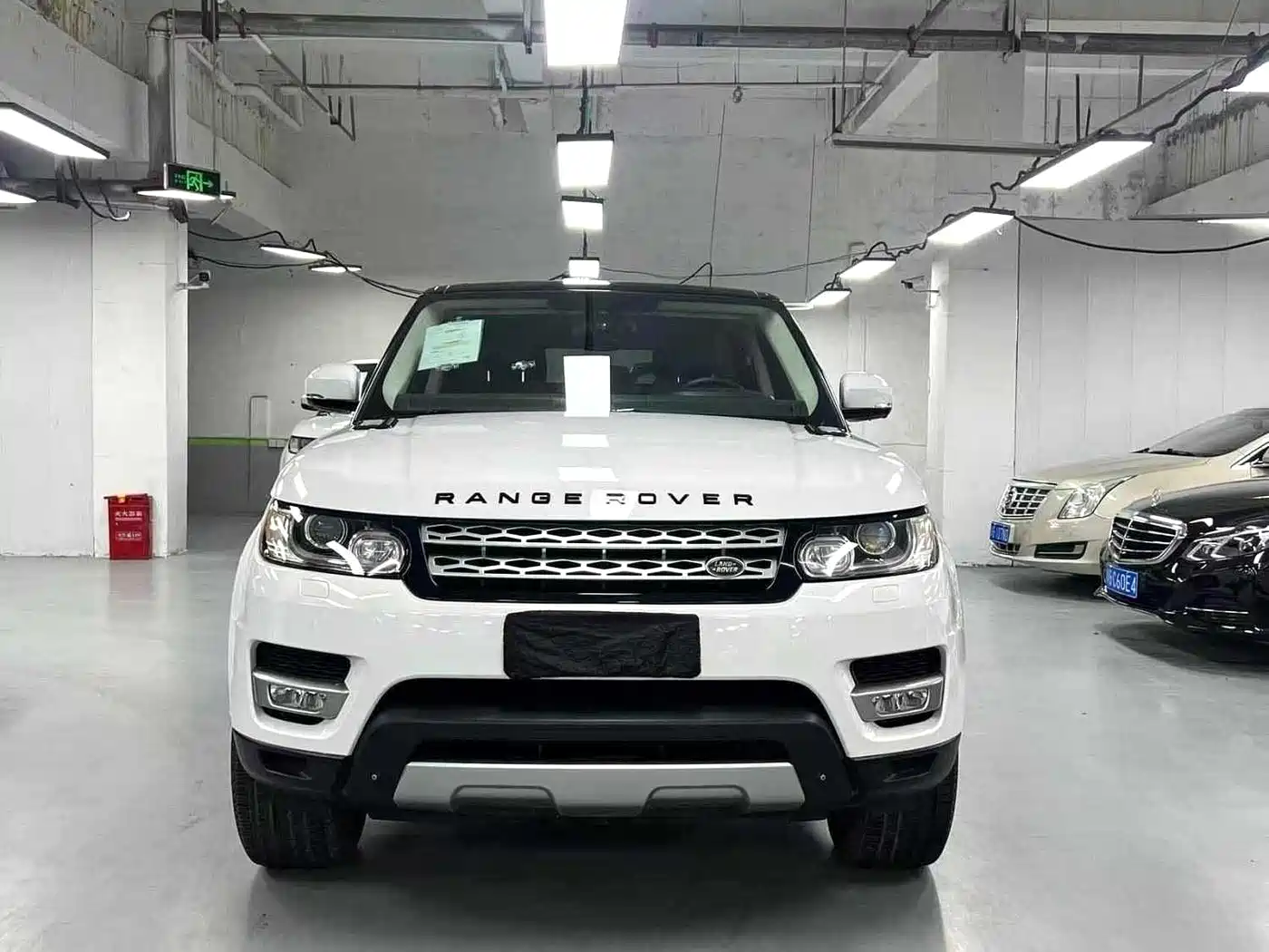 Land Rover Range Rover Sport 2014 3.0 SC V6 HSE фото 2