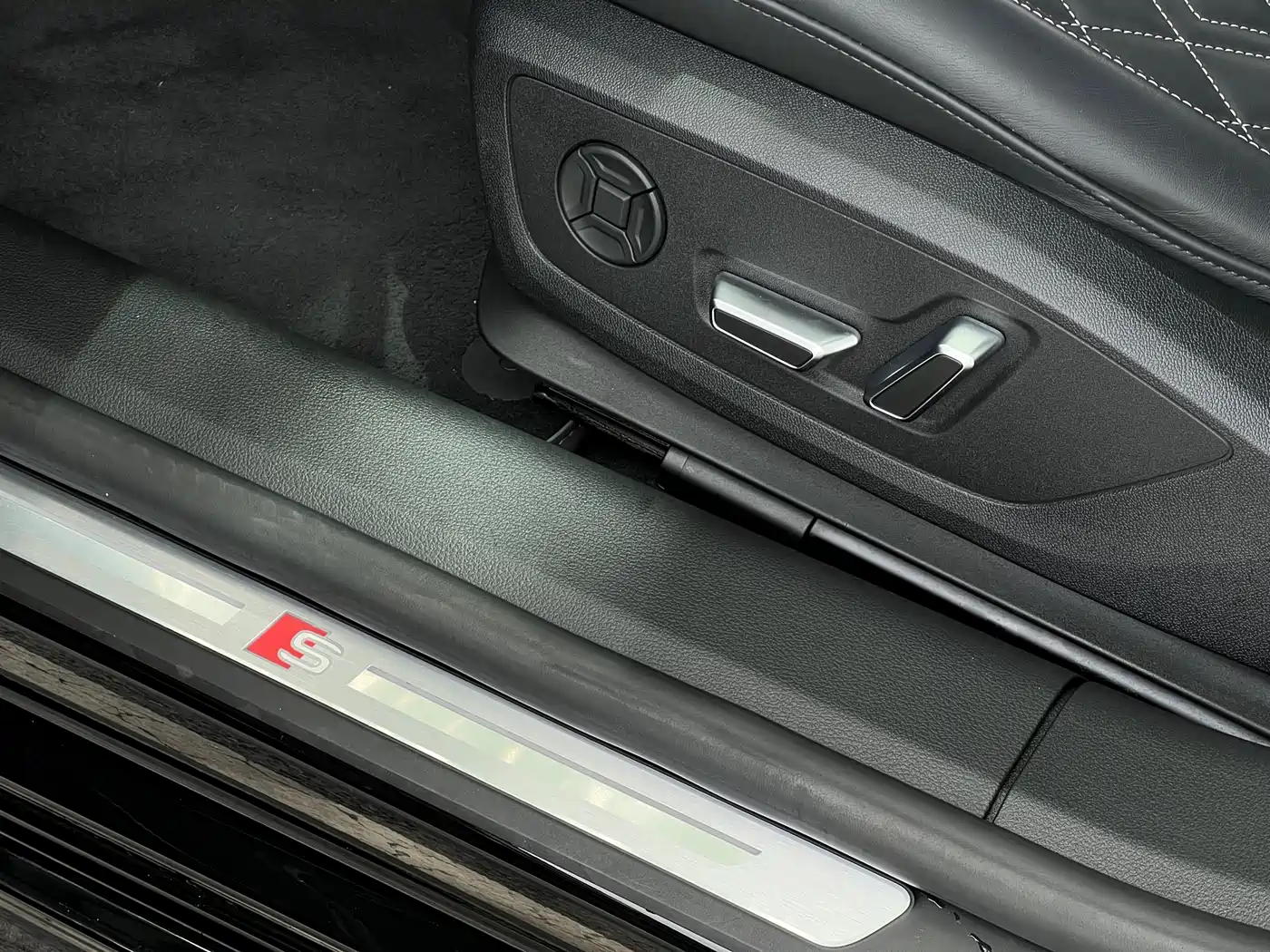 Audi A7 2024 55 TFSI quattro Exclusive фото 23