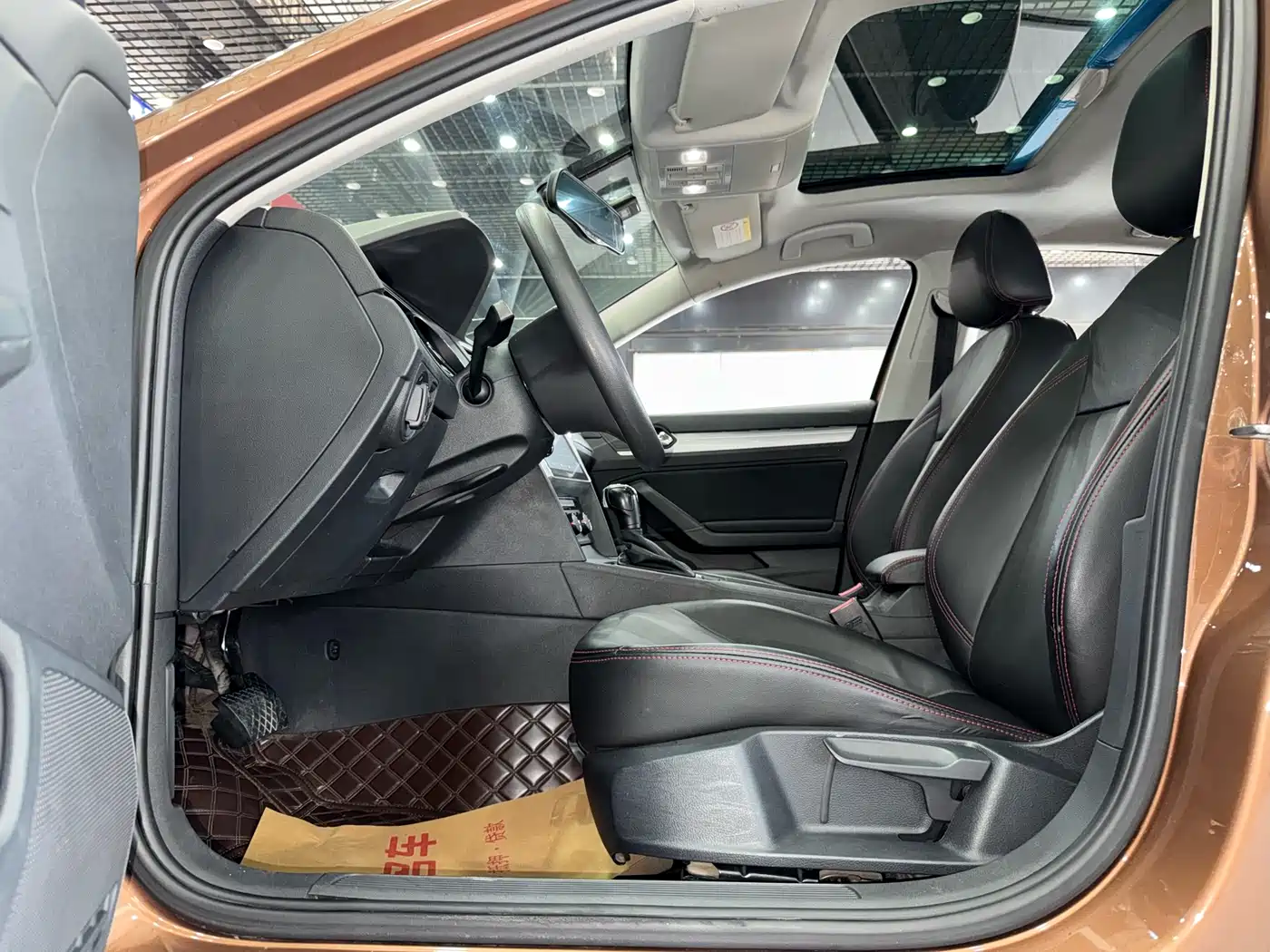 Volkswagen Lamando 2018 230TSI DSG Trend Edition фото 8