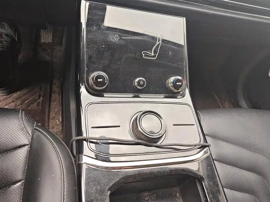 NEZHA AUTOMOBILE NEZHA U