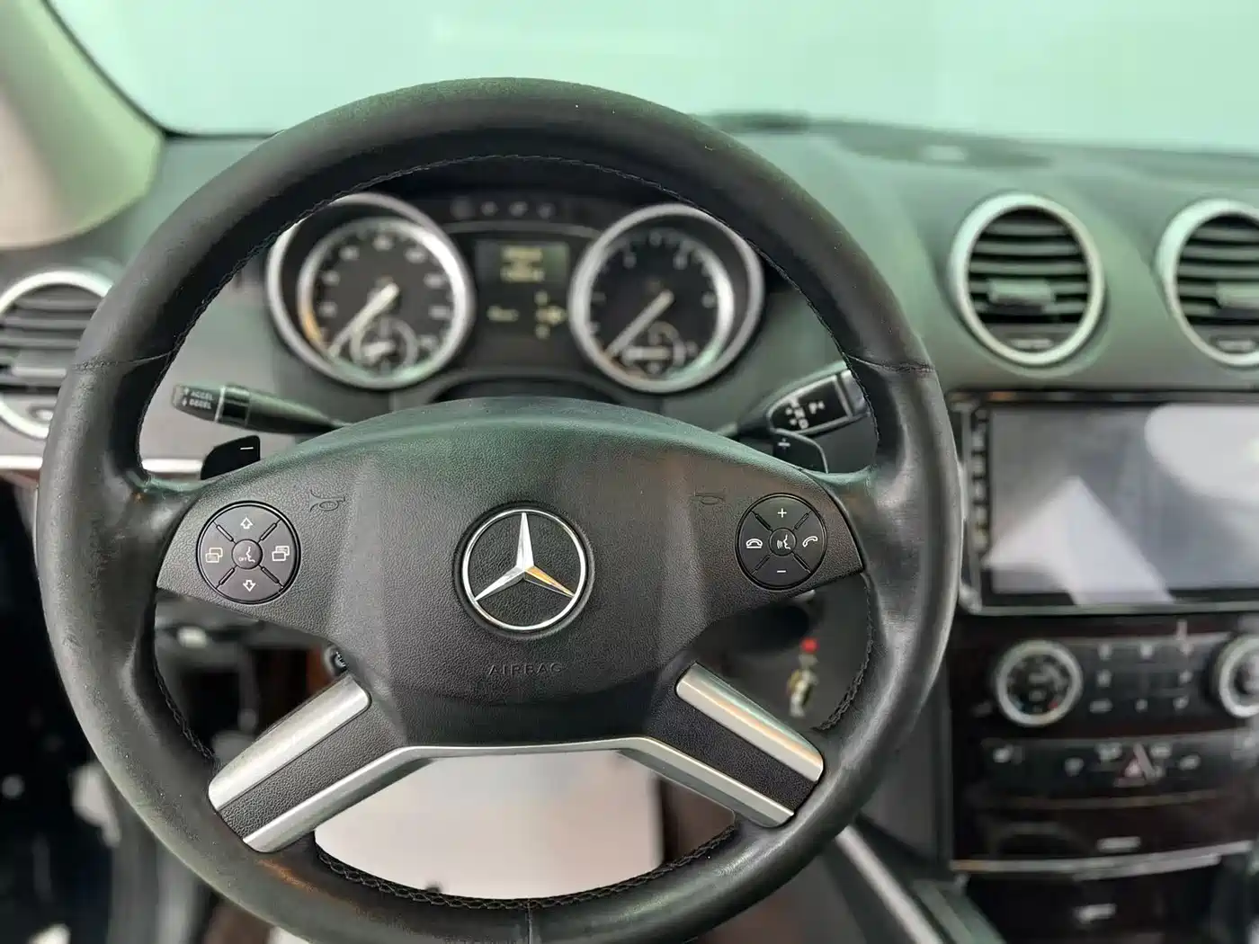 Mercedes-Benz GL-Class фото 15