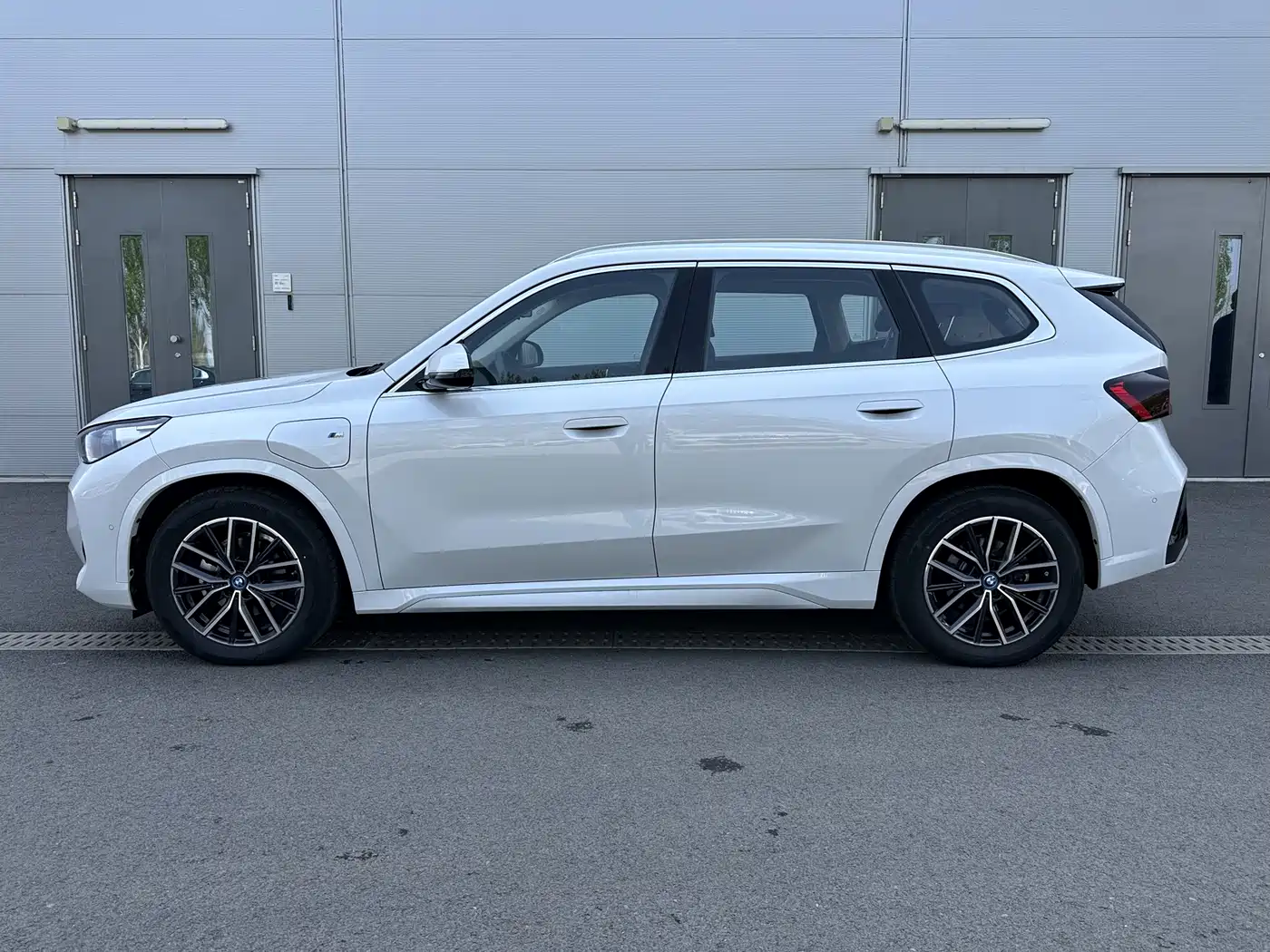 BMW iX1 2025 eDrive25L M Sport Package фото 5
