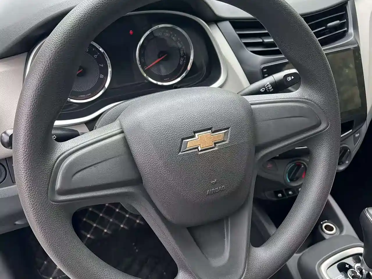 Chevrolet Sail 2018 Sail 3 1.3L AMT Ideal фото 10