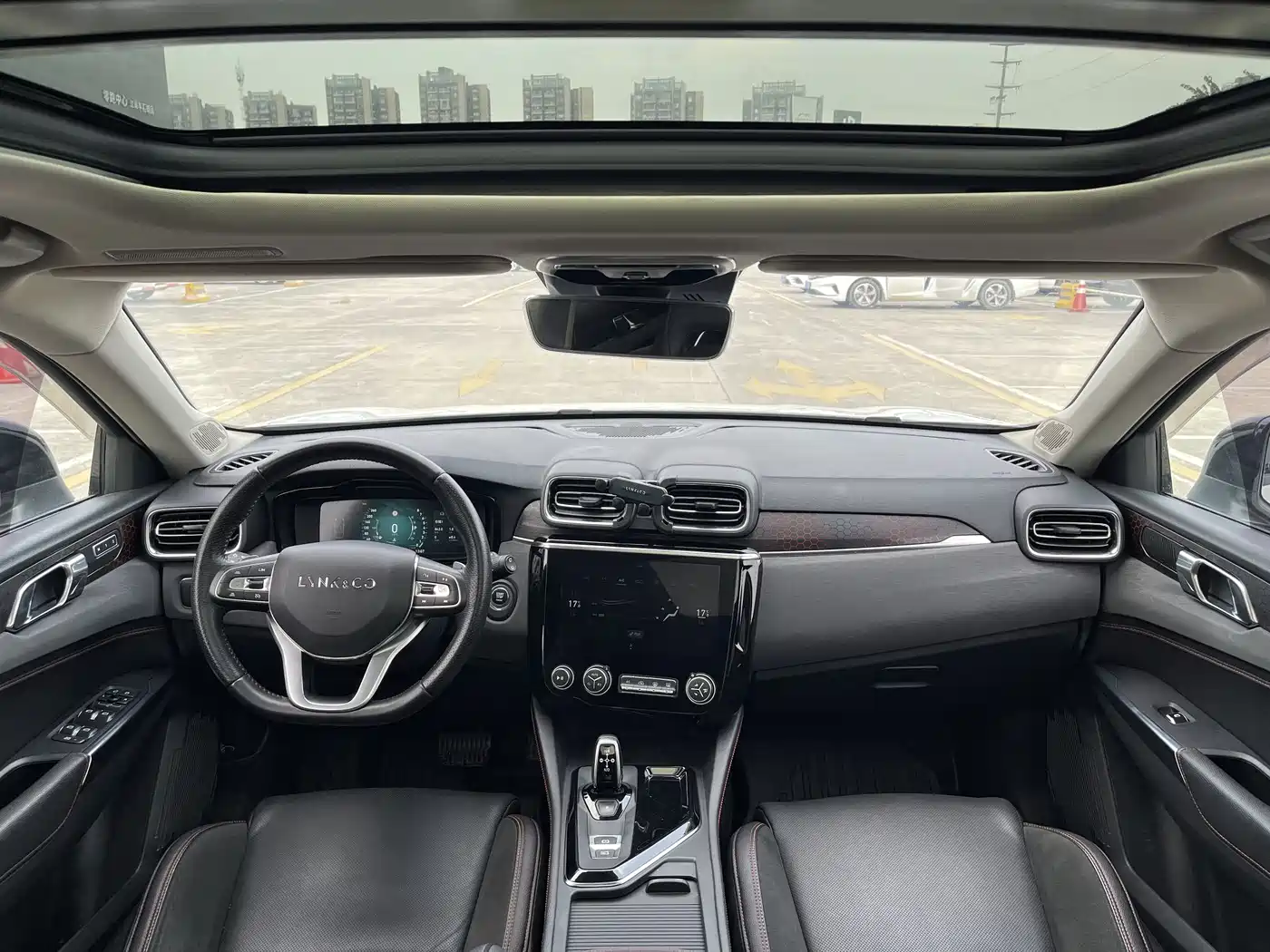 Lynk & Co 02 2019 1.5T DCT FWD Jin Pro Version China VI фото 11