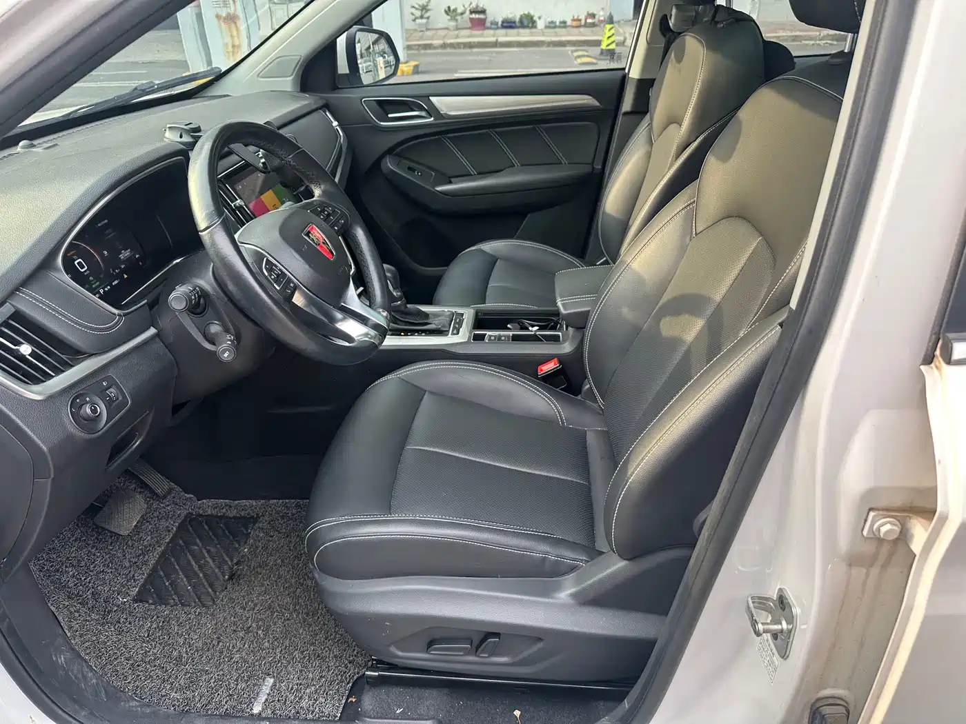 ROEWE RX5 NEW ENERGY