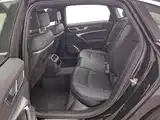 Фото 15 - Audi A6L