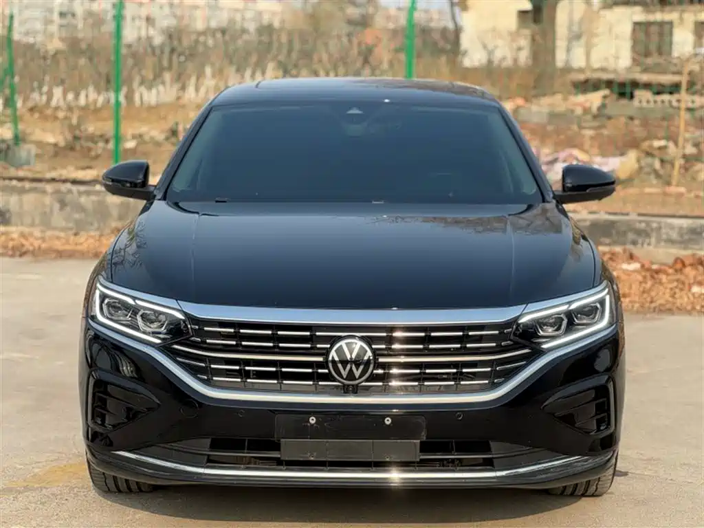 Volkswagen Passat 2025 Outstanding 380TSI Dragon Glory Edition фото 21