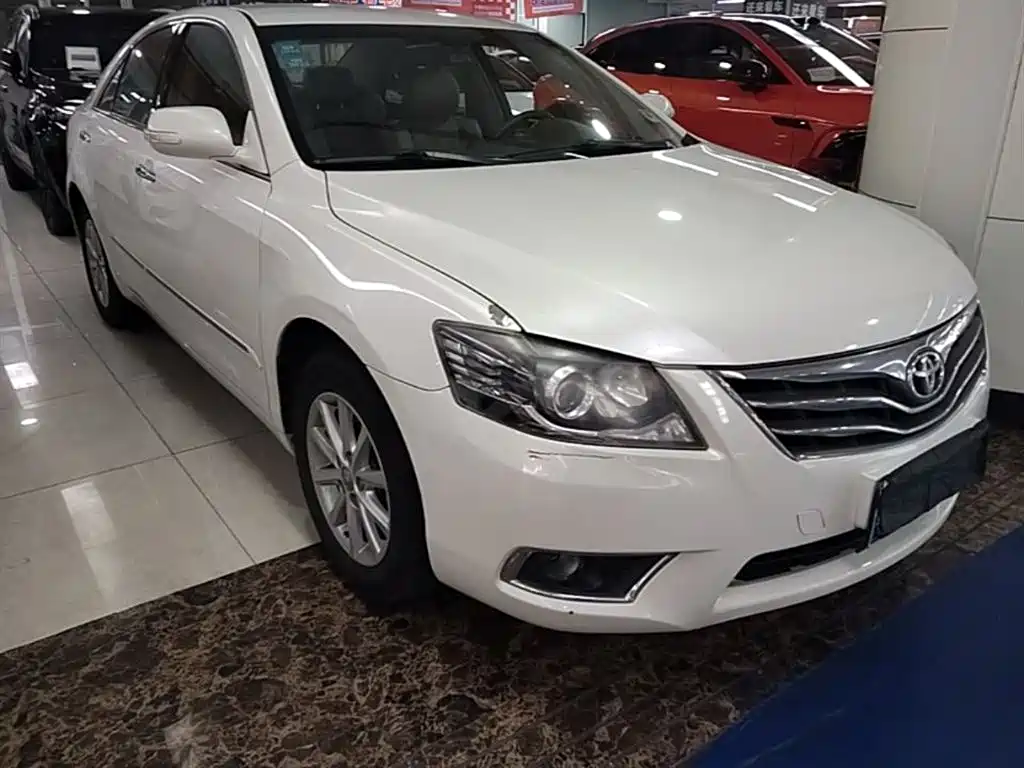 Toyota Camry 2013 200E Classic Elite Edition фото 4