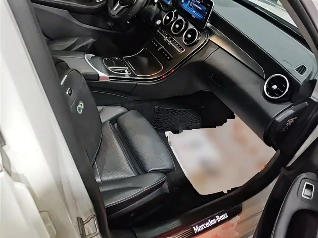 Mercedes-Benz C-Class 2019 Facelift C 260 L Sport фото 25