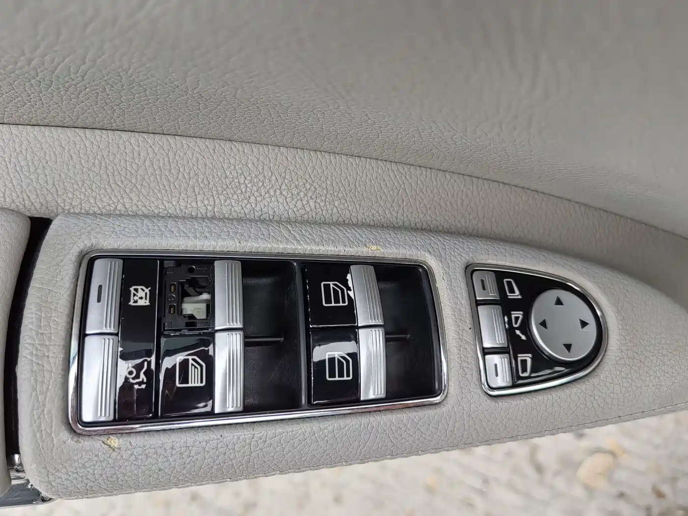 Mercedes-Benz S-Class 2010 S 300 L Premium фото 19