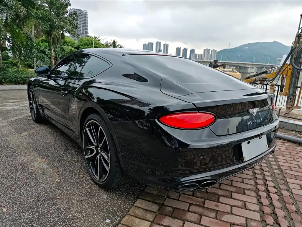 Bentley Continental 2023 2022 4.0T GT V8