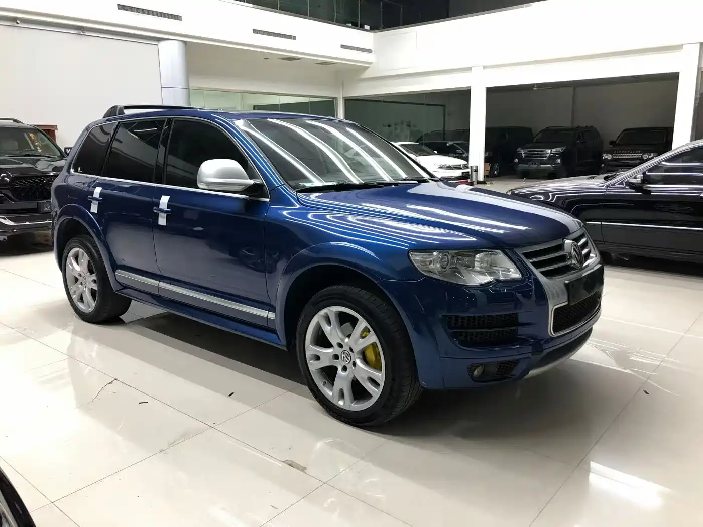 Volkswagen Touareg 2010 3.6 Limited Luxury Edition фото 3