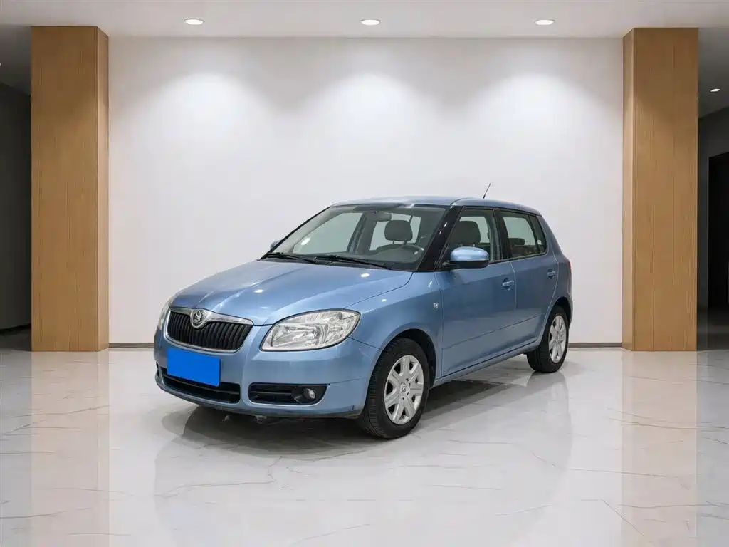 Škoda Fabia 2011 1.4L Automatic Crystal Elegance Edition