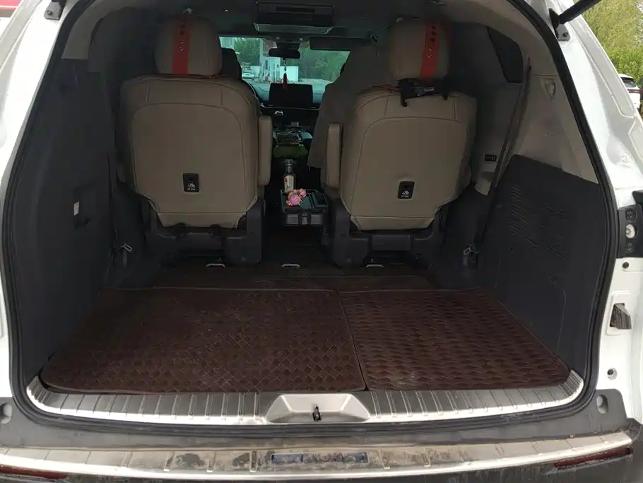 Toyota Sienna 2024 2.5L Hybrid Comfort Edition фото 4