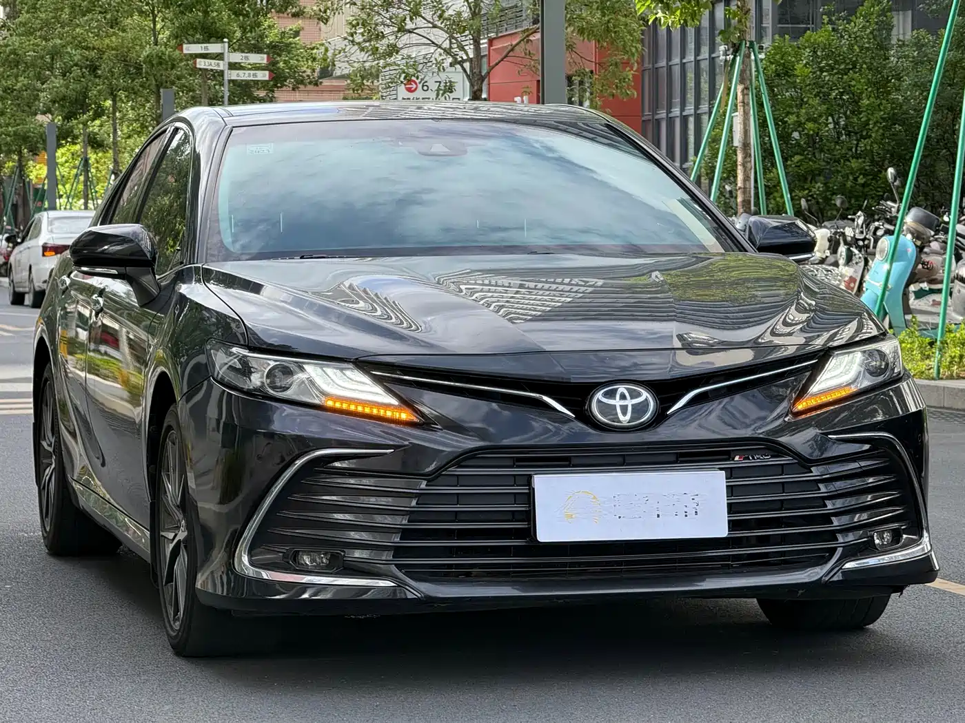 Toyota Camry 2021 2.5G Luxury Edition фото 3