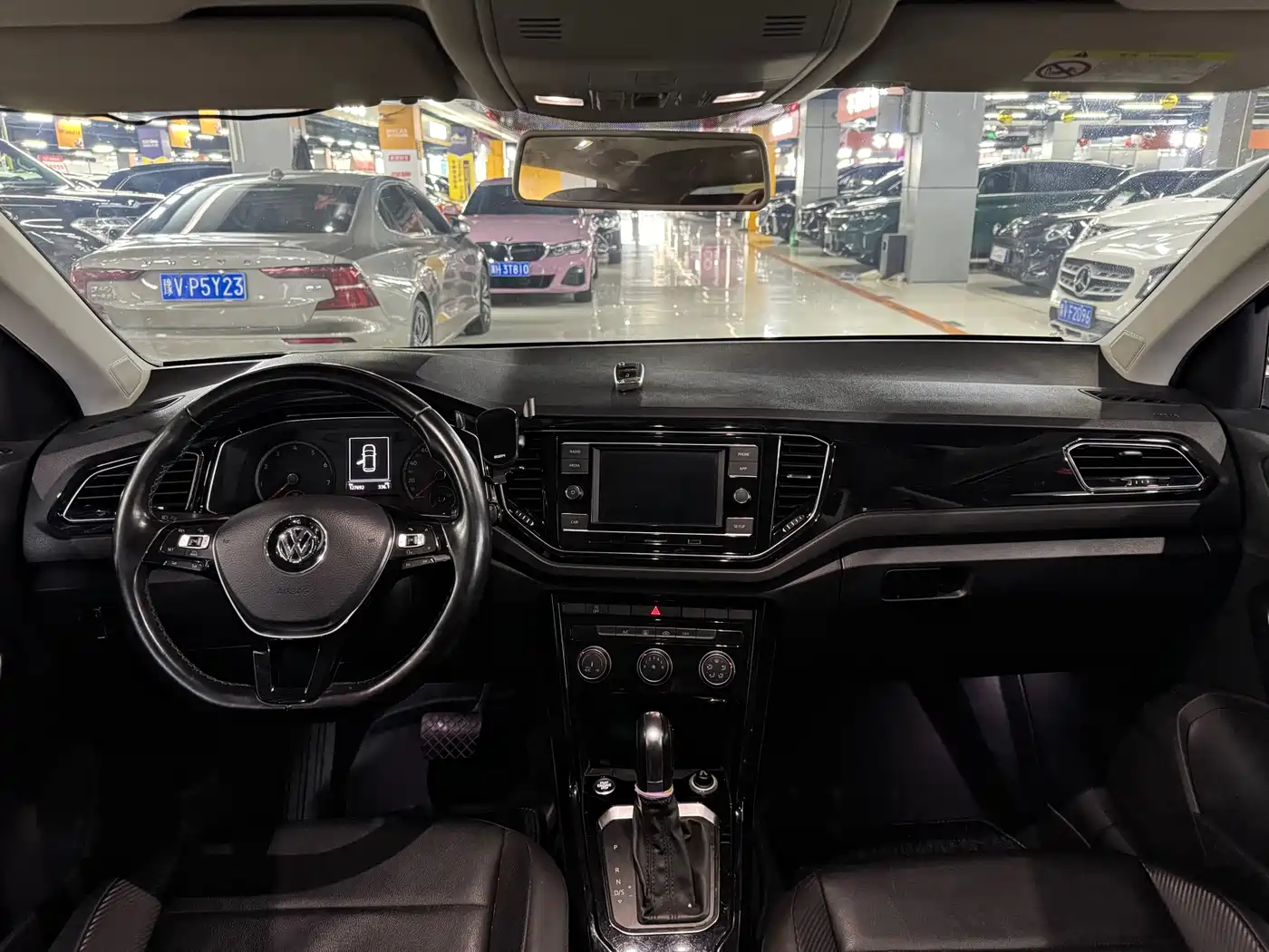 Volkswagen T-ROC 2018 280TSI DSG 2WD Comfort (China V) фото 8