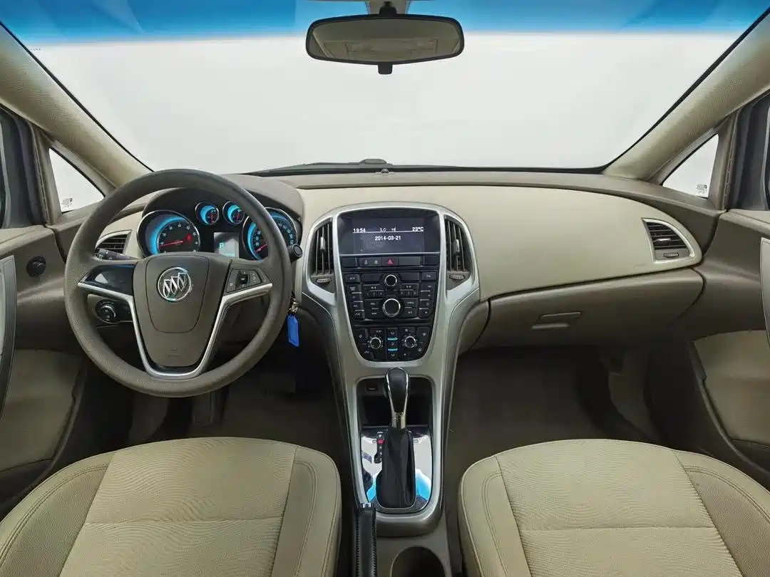Buick Excelle 2012 GT 1.6L Automatic Comfort фото 4