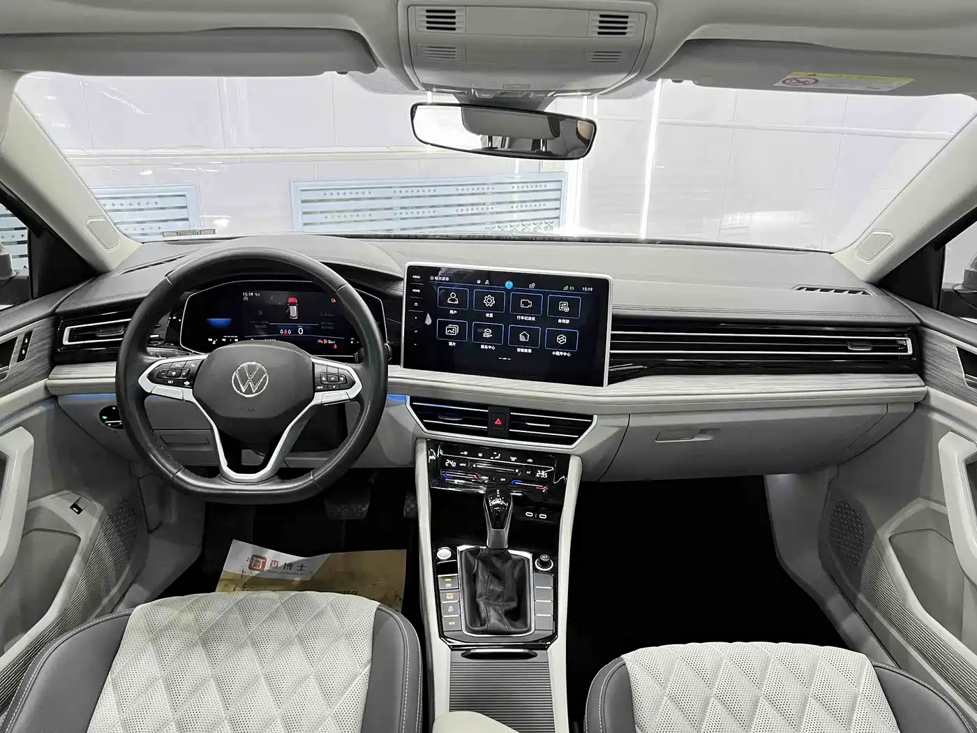 Volkswagen Sagitar 2023 280TSI DSG Surpass Plus Edition фото 15