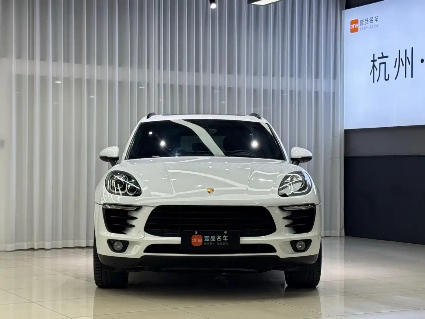 Porsche Macan 2014 Macan 2.0T фото 2