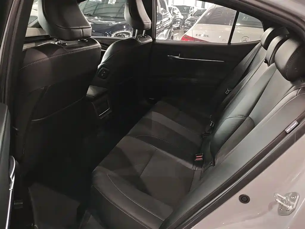 Toyota Camry 2024 2.0S Sport Edition фото 17