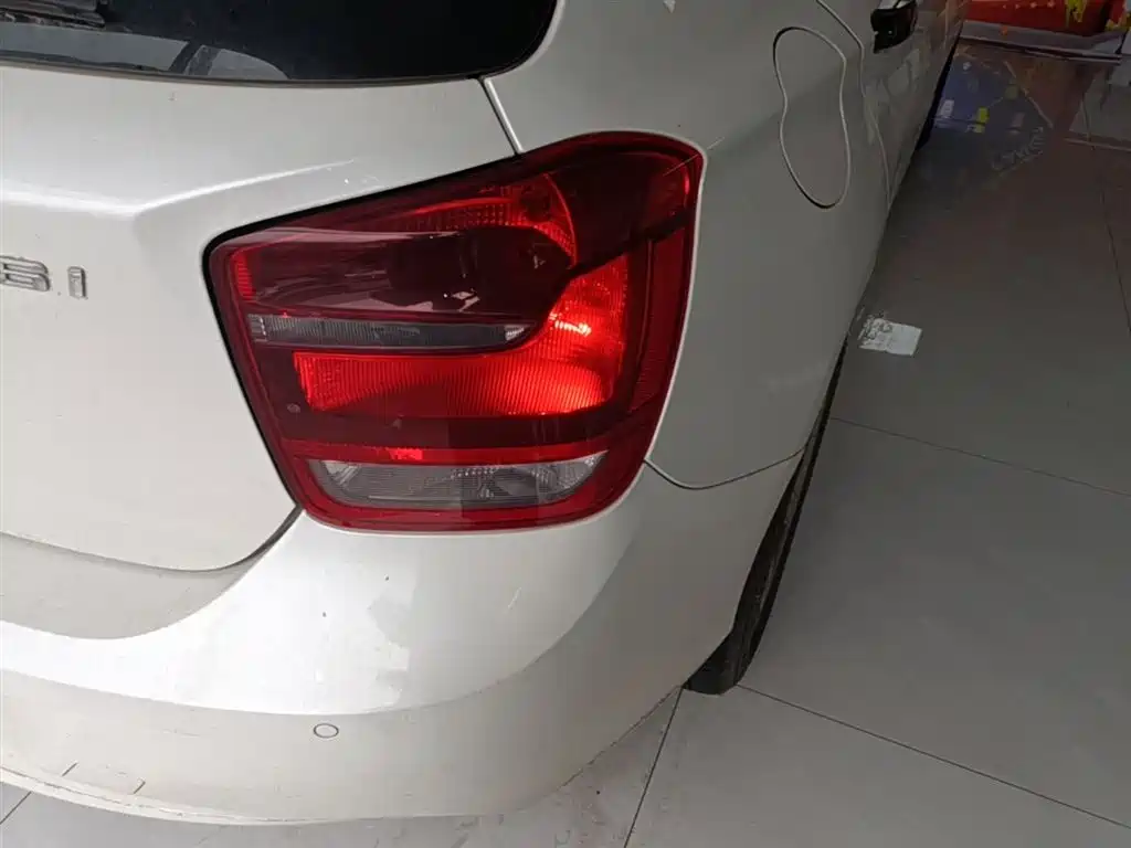 BMW 1 Series (Import) 2013 Facelift 116i Leading Model фото 8