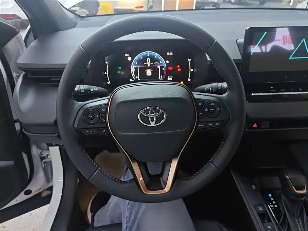 Toyota Frontlander 2026 2.0L CVT Comfort Edition фото 3