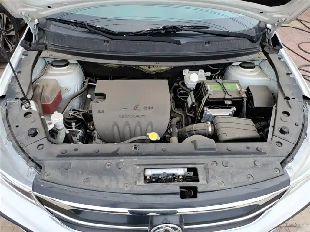 Dongfeng Fengxing Jingyi X5 2019 2017 Joy Series 1.6L CVT Luxury