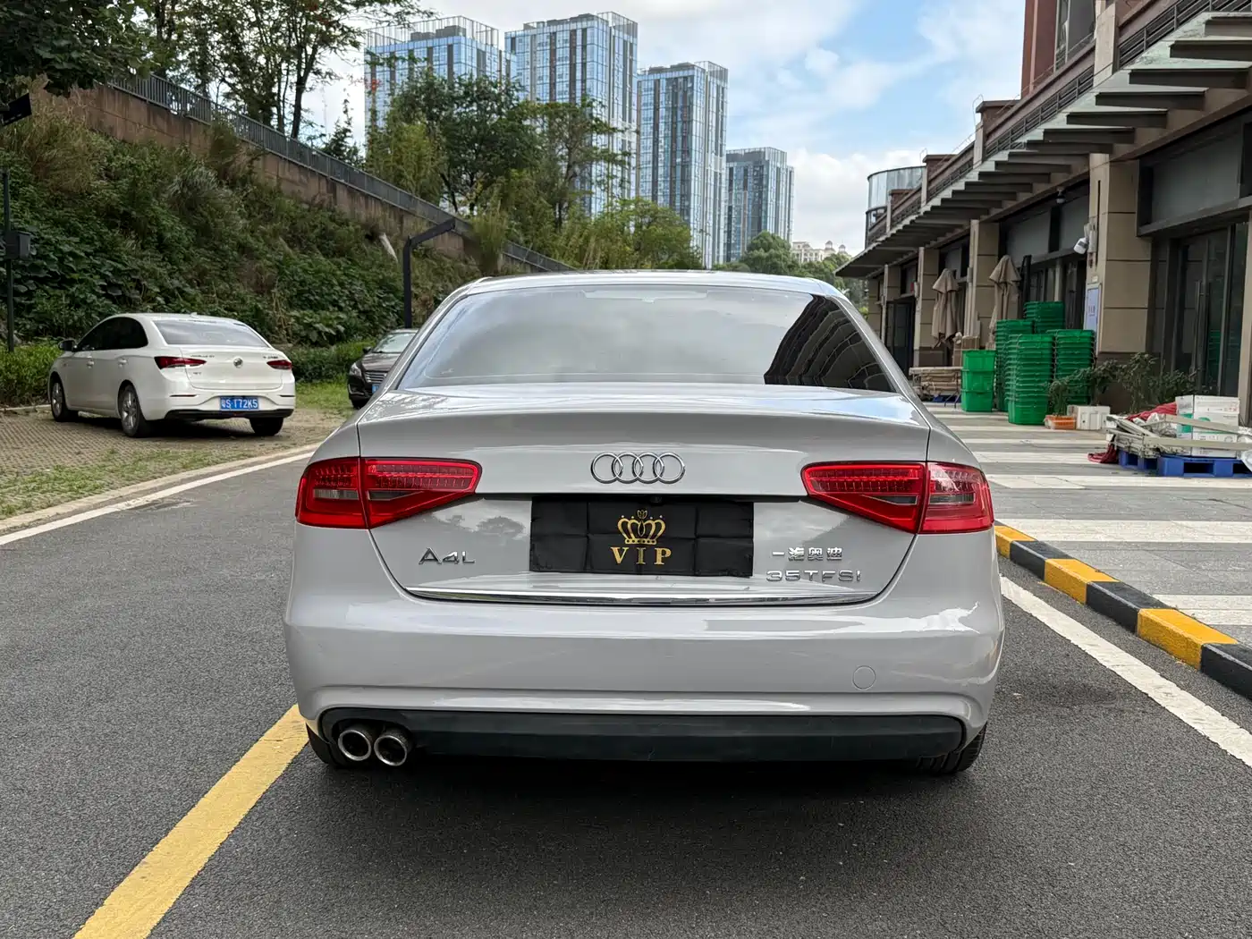 Audi A4L 2016 35 TFSI Automatic Standard фото 7