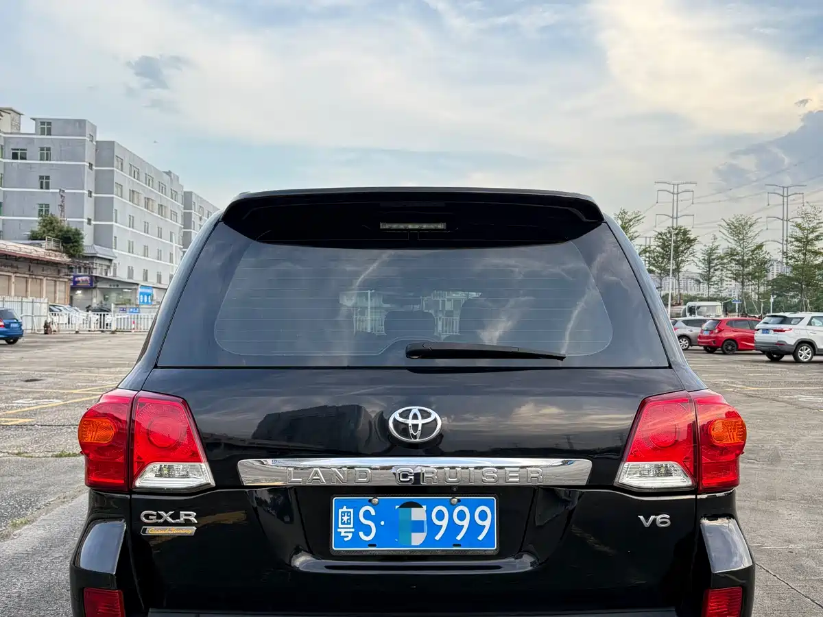 Toyota Land Cruiser (Import) 2016 2015 4.0L V6 Middle East Limited Edition