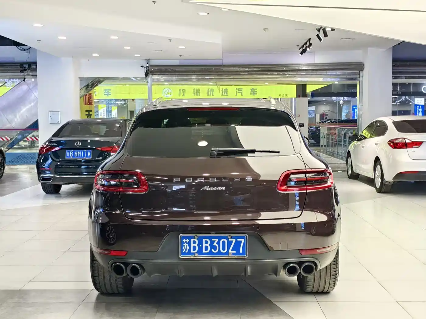 Porsche Macan 2017 Macan 2.0T фото 15