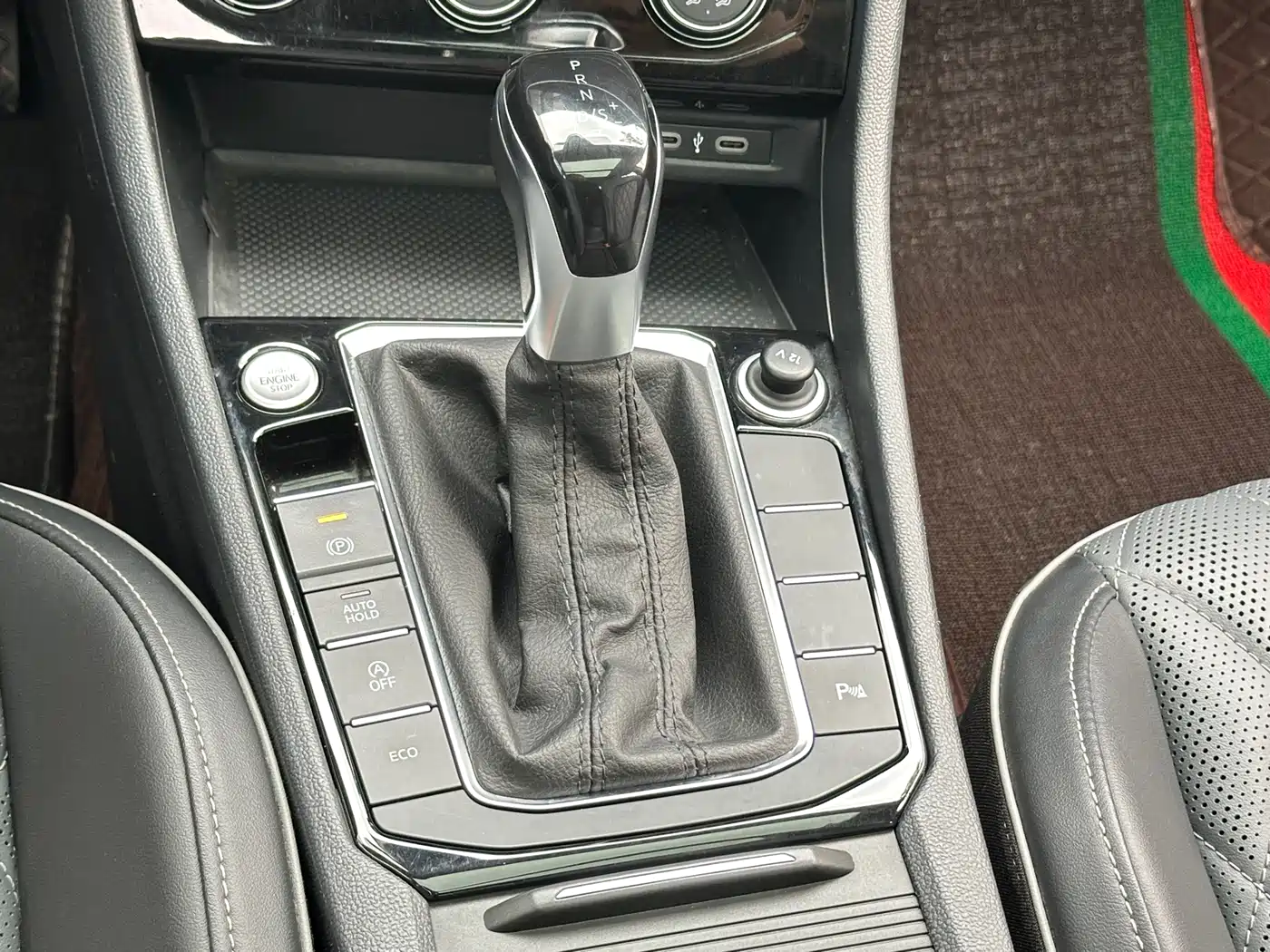 Volkswagen Sagitar 2023 300TSI DSG Surpassing Edition фото 9
