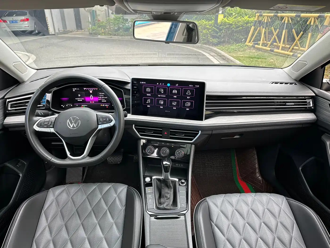 Volkswagen Sagitar 2023 300TSI DSG Surpassing Edition фото 7