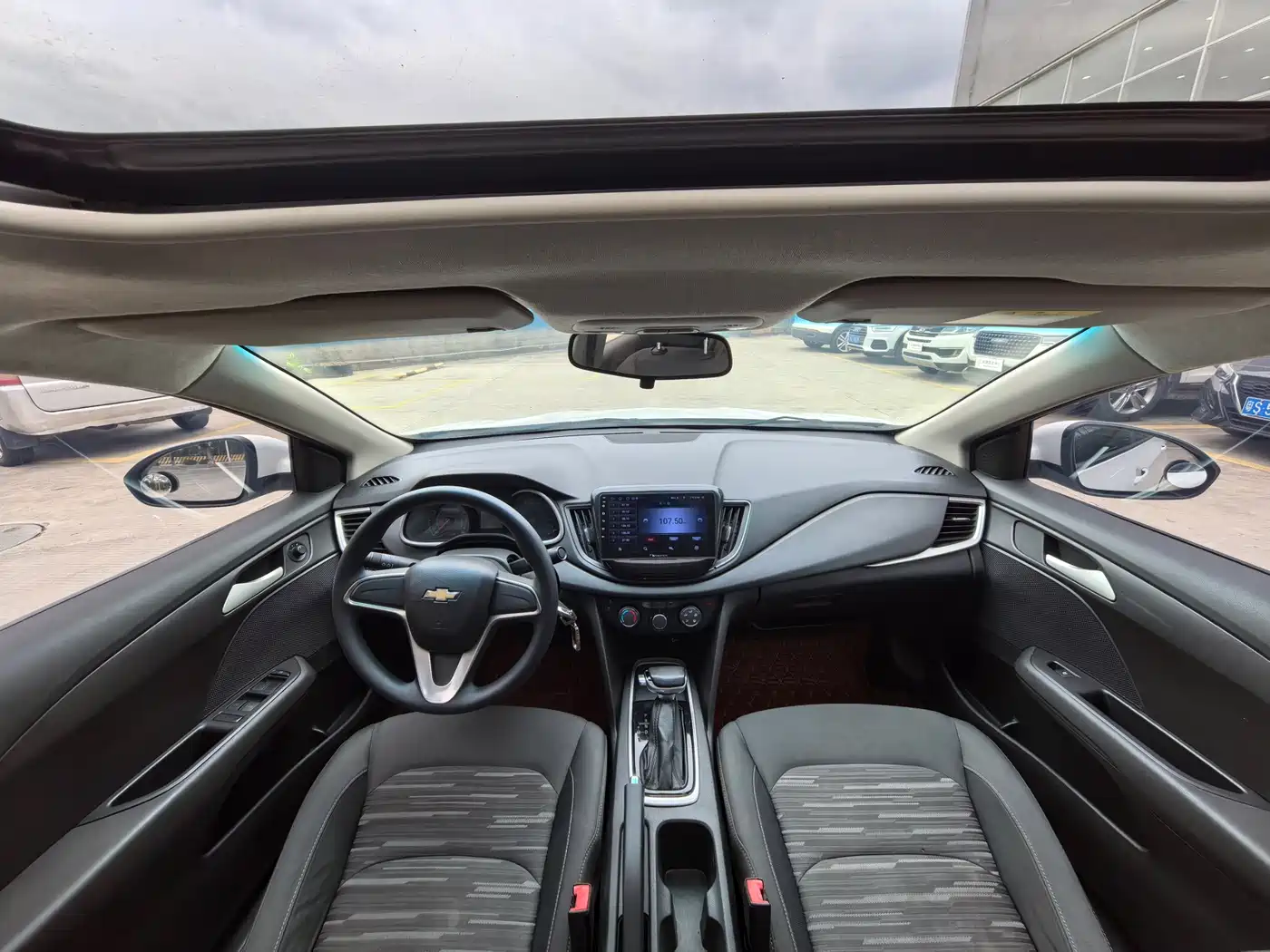 Chevrolet Cavalier 2018 320 Auto Enjoy Sunroof Edition фото 5