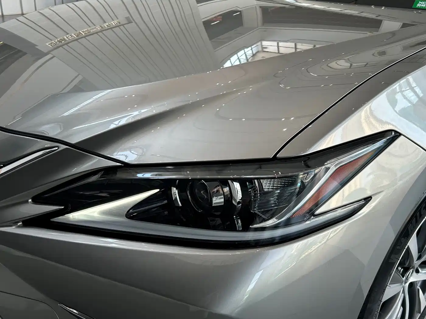 Lexus ES 2018 200 Luxury Edition China V фото 22