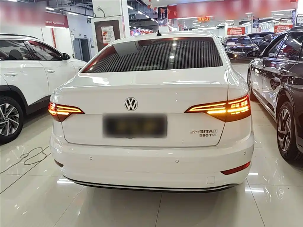 Volkswagen Sagitar 2022 280TSI DSG Surpassing Edition фото 6