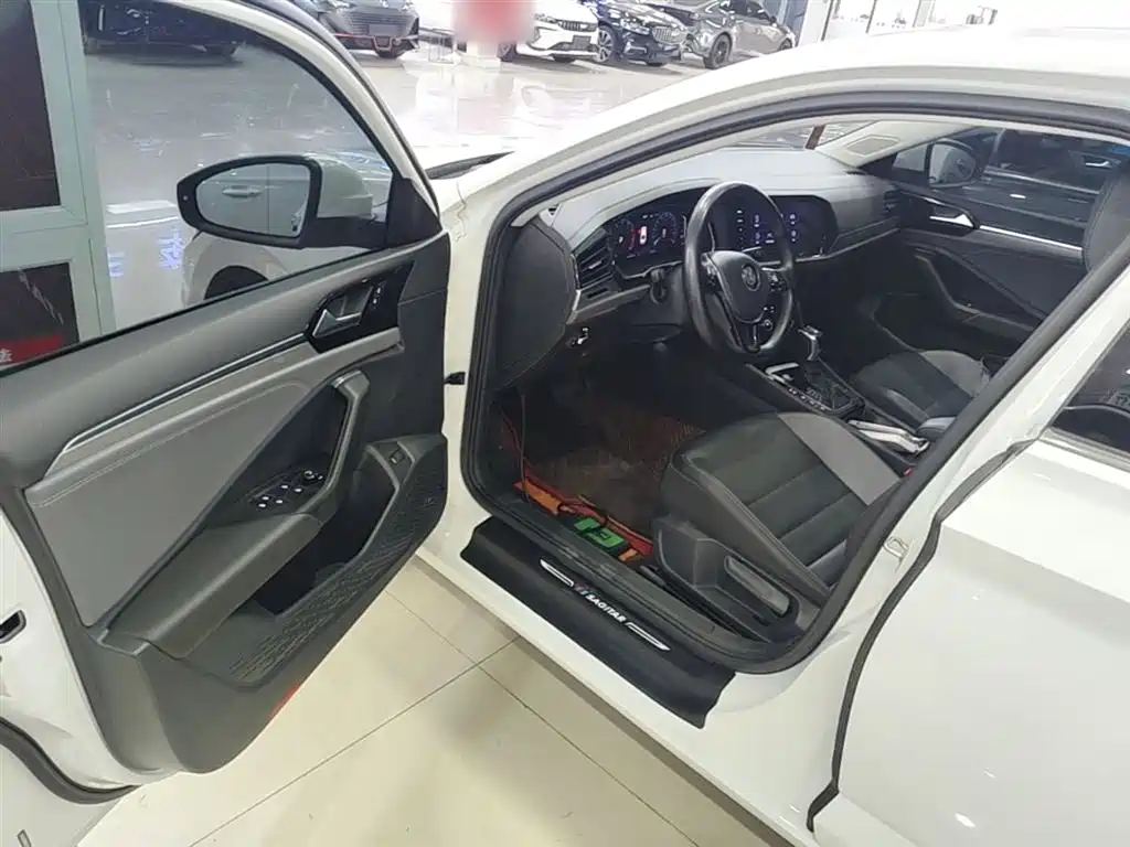 Volkswagen Sagitar 2022 280TSI DSG Surpassing Edition фото 16