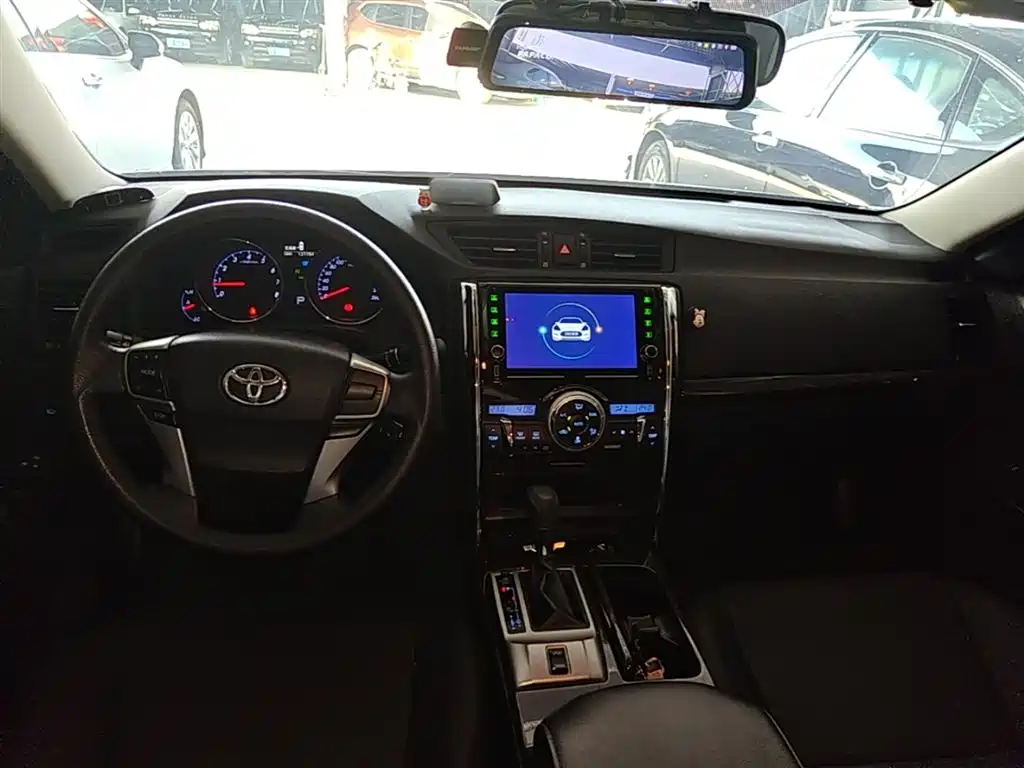 Toyota Reiz 2013 2.5S Elite Edition фото 10