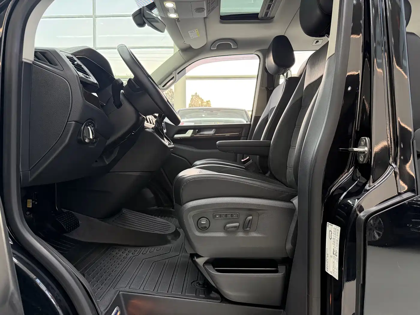 Volkswagen Multivan 2020 2019 2.0TSI 4WD Premium 7-seater
