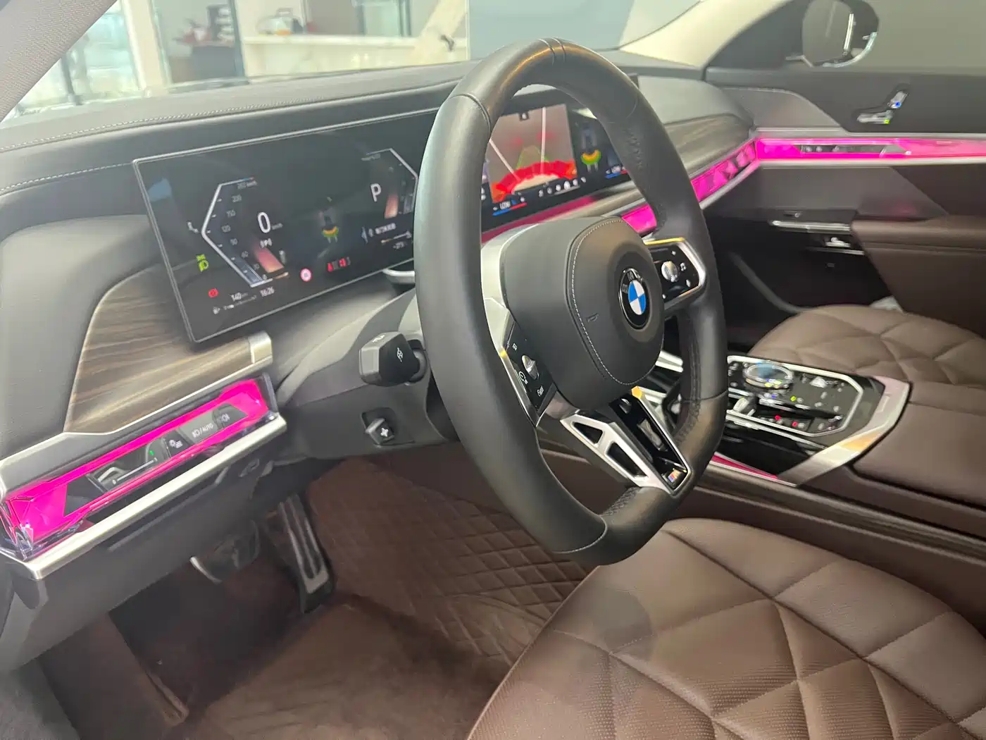 BMW 7 Series 2023 Model 735Li M Sport Package фото 7