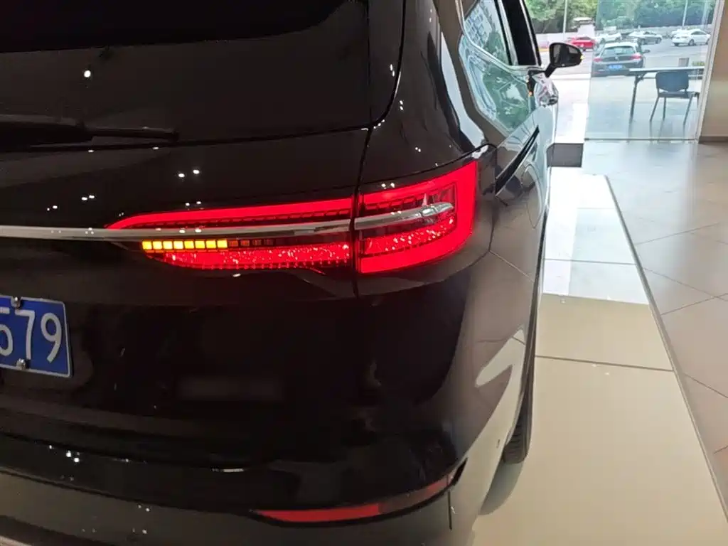 Volkswagen Viloran 2024 380TSI Executive Edition фото 8