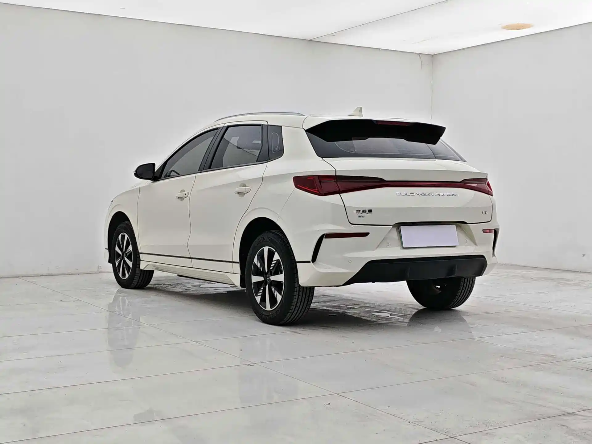 Фото 4 - BYD e2