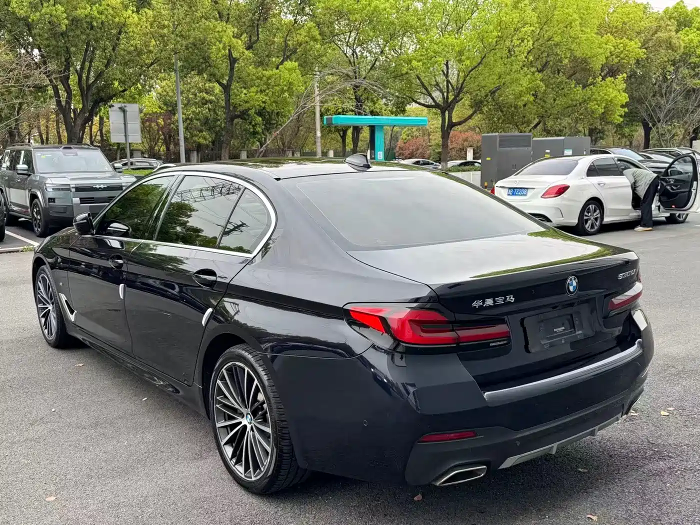 BMW 5-SERIES
